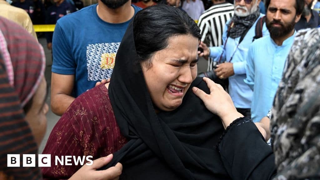 door-was-locked-at-pakistan-hospital-where-fire-killed-14-babies-witnesses-say