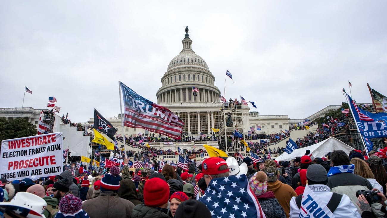 officers-who-defended-us-capitol-on-jan-6-sue-to-block-anti-weaponization-fund