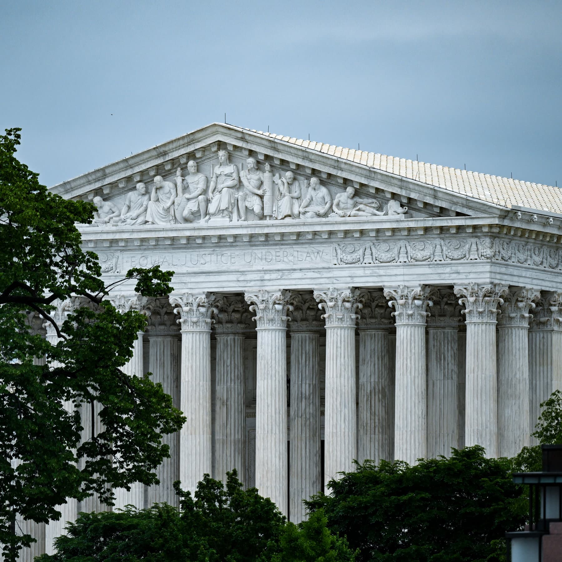 alabama-republicans-ask-supreme-court-to-allow-new-congressional-map-in-redistricting-fight