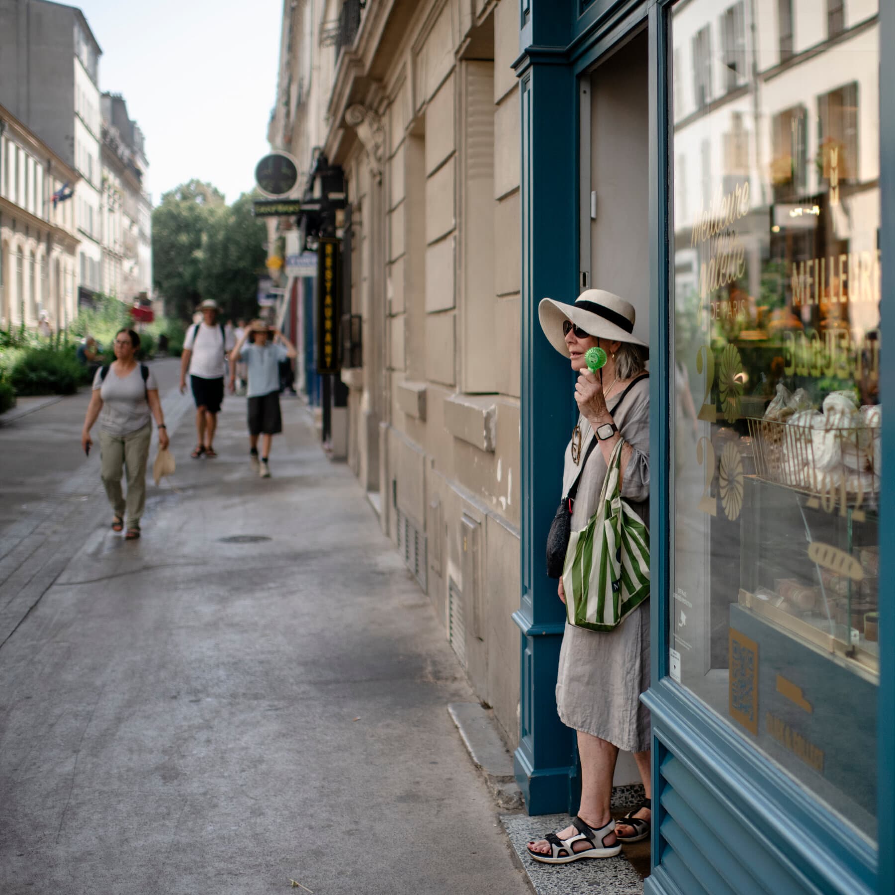 see-record-breaking-extreme-heat-wave-across-europe-in-photos
